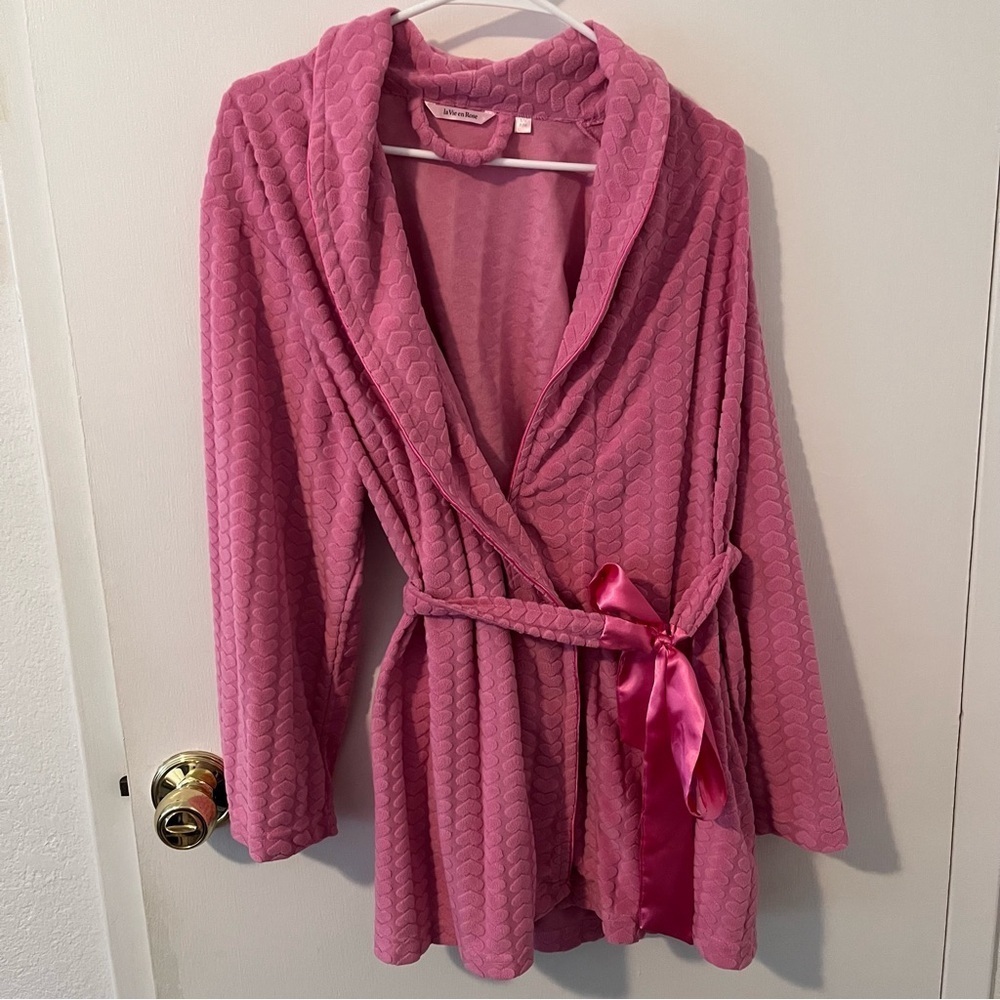 La Vie en Rose Plush Robe Hearts Pattern Satin Belt Shawl Collar Small Medium